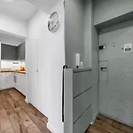 Mokotow - Balcony, Ac, Tram&bus Nearby - By Rentujemy *