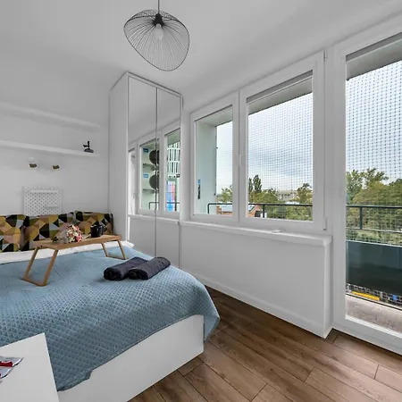 Apartmán Mokotow - Balcony, Ac, Tram&bus Nearby - By Rentujemy