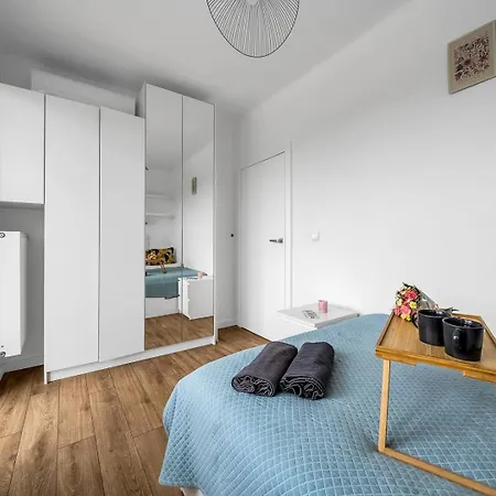 Apartment Mokotow - Balcony, Ac, Tram&bus Nearby - By Rentujemy
