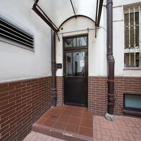 Mokotow - Balcony, Ac, Tram&bus Nearby - By Rentujemy شقة وارسو